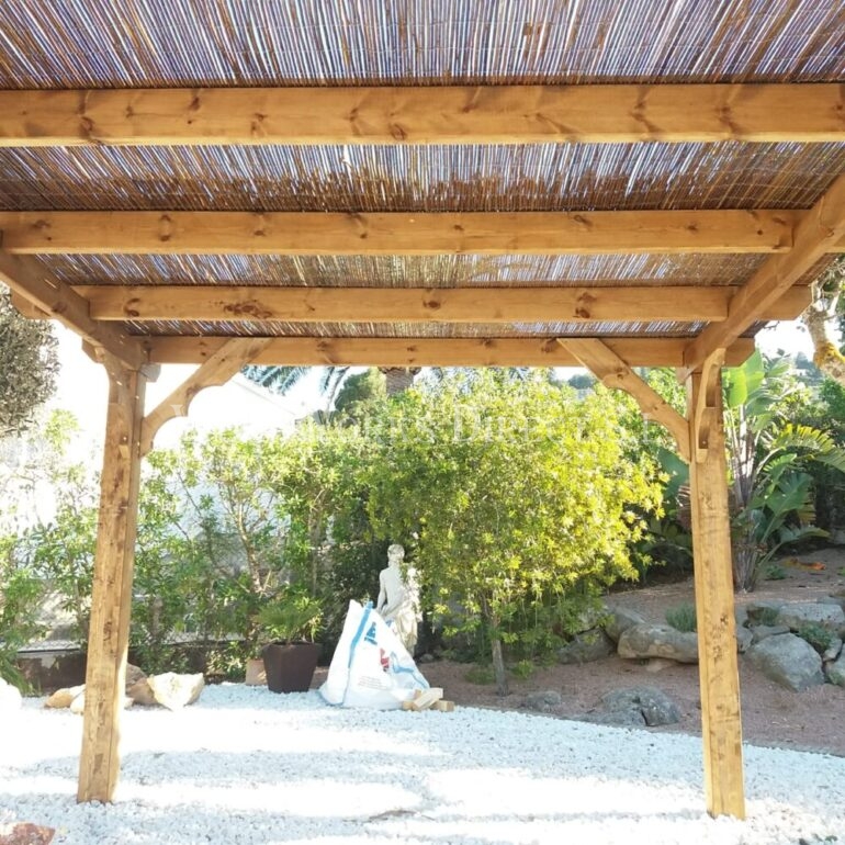 Pergola Bamboo posts timber